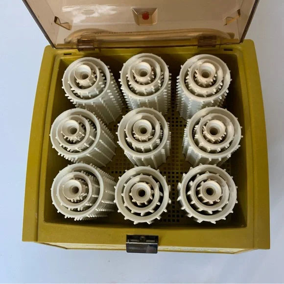 Vintage Lady Schick hot
Rollers. - Picture 4 of 10